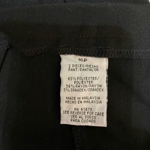 Danny & Nicole pants suit size 16P - Picture 7 of 7